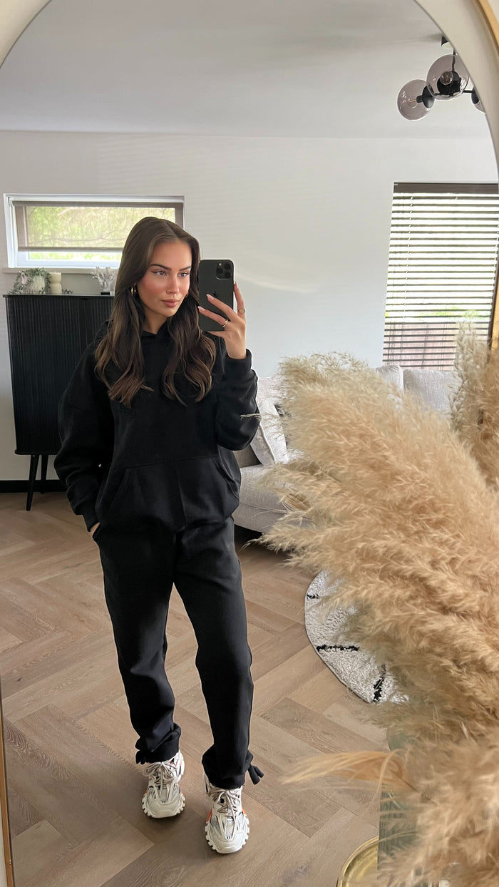 Nella Tracksuit - Black