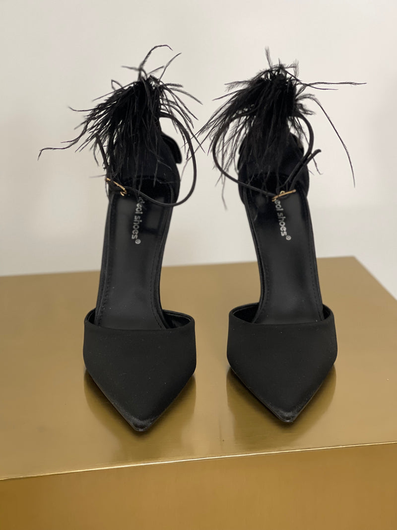 Feather Pumps - Black